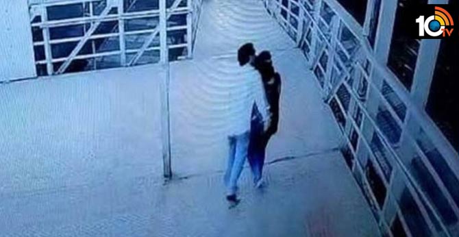 Mumbai Serial Molester Caught on Camera Kissing, Groping Women; Arrested