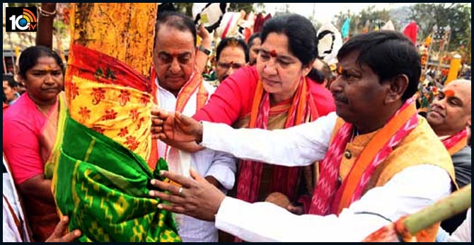 మేడారం జాతరకు జాతీయ పండుగ హోదా కల్పిస్తాం మేడారం జాతరకు జాతీయ పండుగ హోదా కల్పిస్తాం