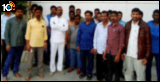 ఇరాక్లో చిక్కుకున్న తెలంగాణ వాసులు ఇరాక్లో చిక్కుకున్న తెలంగాణ వాసులు