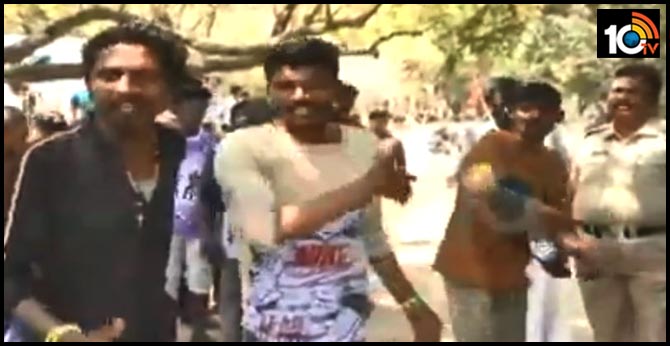 Four psychos attacked with blades in Tirupati Ruia Hospital