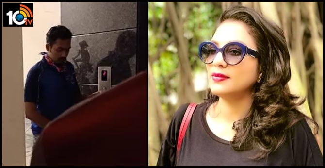 Tamil actress cell number shared on adult WhatsApp group by online delivery guy