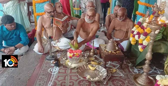 special pooja in chilukur balaji temple against corona virus