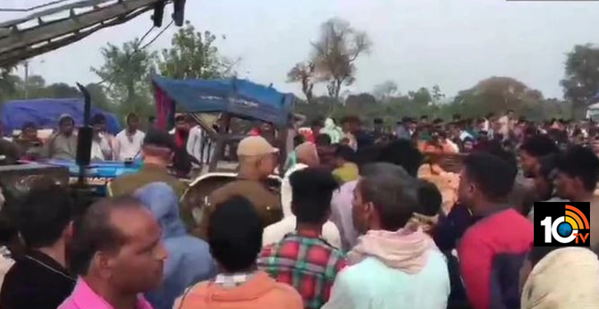 11 killed, 4 injured as SUV collides with tractor on NH-28 in Bihar's Muzaffarpur