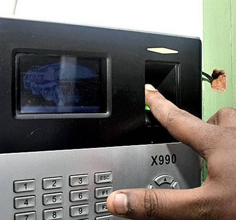 Corona virus effecrt : Centre reverts to registers, suspends biometric attendance