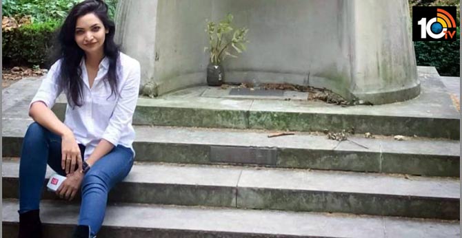 ఎవరీ పుష్పం ప్రియా? బిహార్ ఎన్నికల్లో సీఎం అభ్యర్థిగా బరిలోకి లండన్ అమ్మాయి ఎవరీ పుష్పం ప్రియా? బిహార్ ఎన్నికల్లో సీఎం అభ్యర్థిగా బరిలోకి లండన్ అమ్మాయి