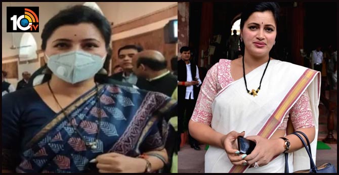 Delhi: Independent MP from Maharashtra, Navneet Rana arrives at the Parliament wearing a mask