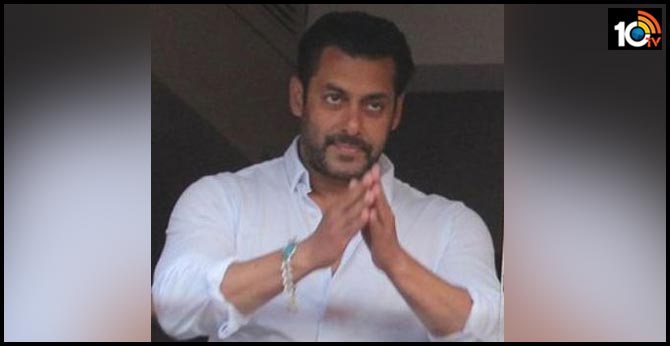 Salman Khan To Financially Support 25,000 Daily Wage Workers