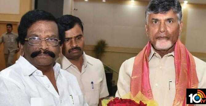 టీడీపీకి మరో షాక్ : వైసీపీలోకి శిద్ధా రాఘవరావు! టీడీపీకి మరో షాక్ : వైసీపీలోకి శిద్ధా రాఘవరావు!