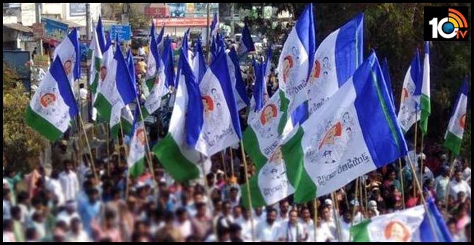 స్థానిక పోరులో చేతులేత్తేశారు.. వైసీపీకి సీట్లు అప్పగించారు! స్థానిక పోరులో చేతులేత్తేశారు.. వైసీపీకి సీట్లు అప్పగించారు!
