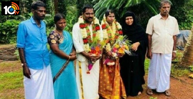 muslim couple conducts temple wedding for their adopted hindu daughter in kerala