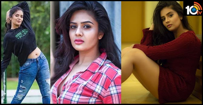 This is the Reason for Anchor Sreemukhi Quit Movies
