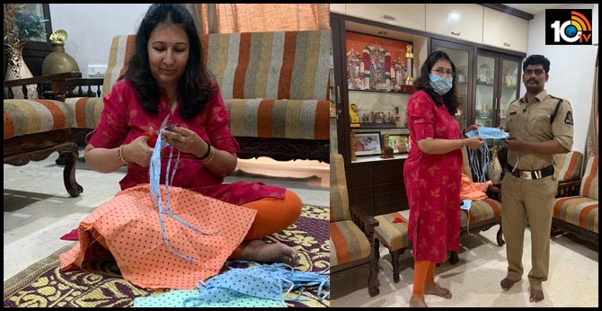 Chiranjeevi's Mother Contributes Masks For People