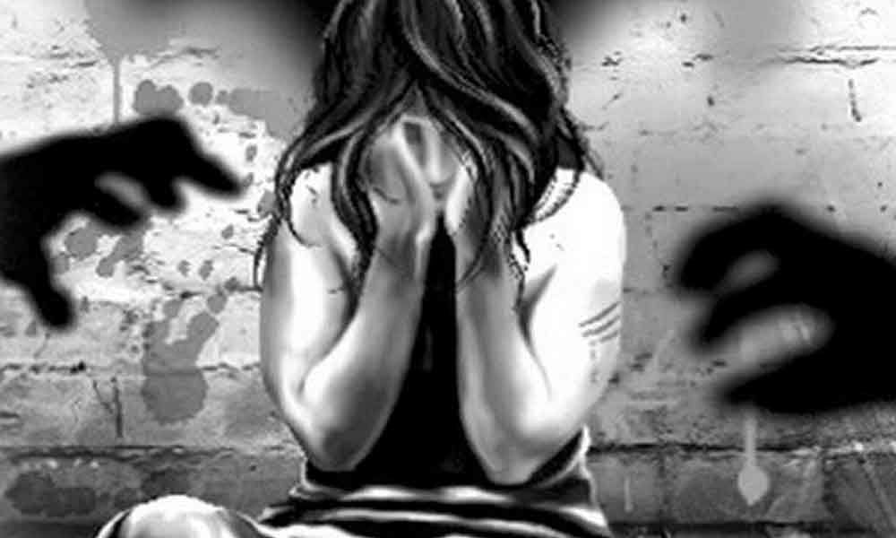 man rape 10 years old girl in guntur
