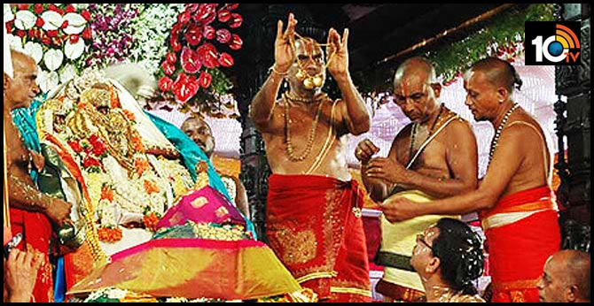 సీతారాముల కల్యాణం : భక్తులెవరూ రావద్దు..ప్రత్యక్ష ప్రసారంలో చూడండి సీతారాముల కల్యాణం : భక్తులెవరూ రావద్దు..ప్రత్యక్ష ప్రసారంలో చూడండి