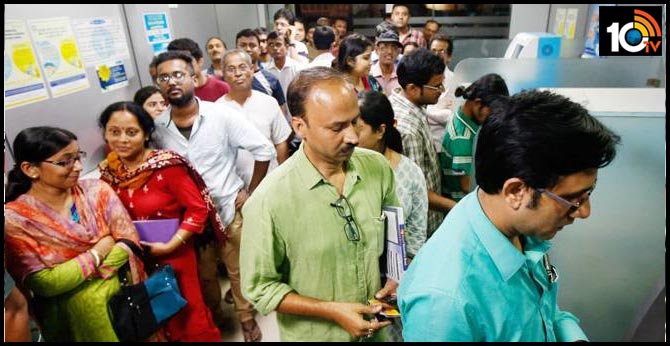 Coronavirus: Anxious Indians withdrew Rs 84,461 cr cash to tank-up for lockdown