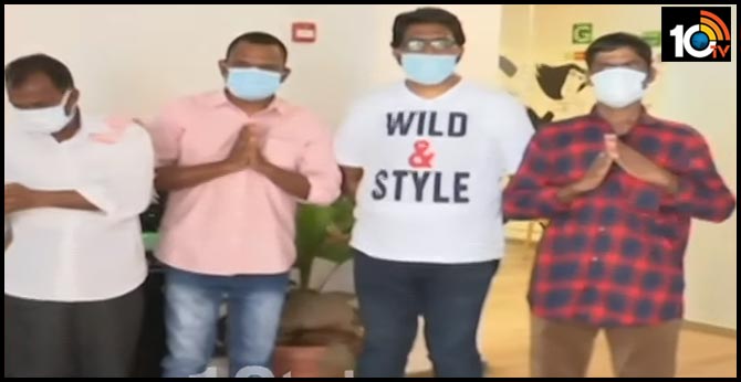 విదేశాల నుంచి తెలంగాణకు వచ్చినా తెలుగువారికి తప్పని తిప్పలు విదేశాల నుంచి తెలంగాణకు వచ్చినా తెలుగువారికి తప్పని తిప్పలు