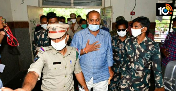 ఈఎస్ఐ స్కామ్లో ఏ-2గా అచ్చెన్నాయుడు.. ఖైదీ నంబర్ 1573 ఈఎస్ఐ స్కామ్లో ఏ-2గా అచ్చెన్నాయుడు.. ఖైదీ నంబర్ 1573