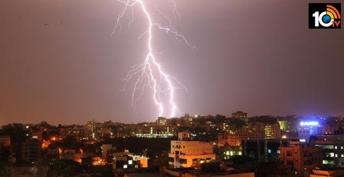 Monsoon Thunderstorms Claim 107 lives in Bihar and UP in one day