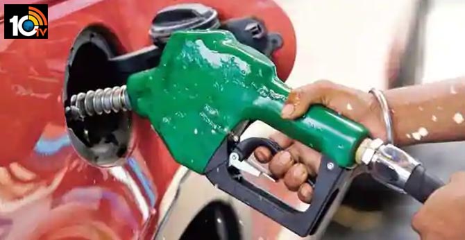 Petrol, diesel prices now cost almost same in Delhi