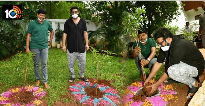 Green India Challenge : హామీ ఇచ్చిన ప్రభాస్..ఎవరిని నామినేట్ చేశారో తెలుసా Green India Challenge : హామీ ఇచ్చిన ప్రభాస్..ఎవరిని నామినేట్ చేశారో తెలుసా