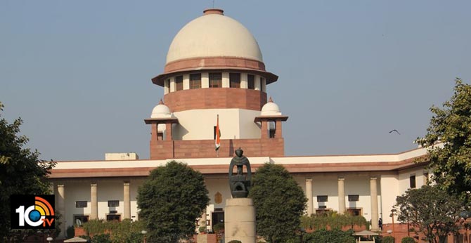 Supreme Court says all migrant labourers must be sent back in 15 days, Centre must give trains in 24 hours of demand