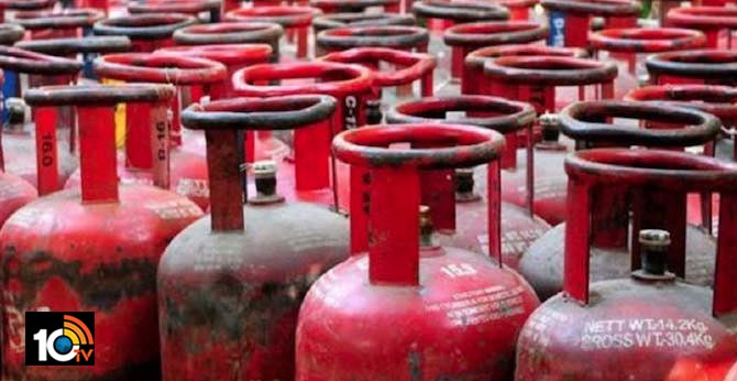 Non-Subsidised Cooking Gas Costlier By Up To Rs 37/Cylinder In Metros