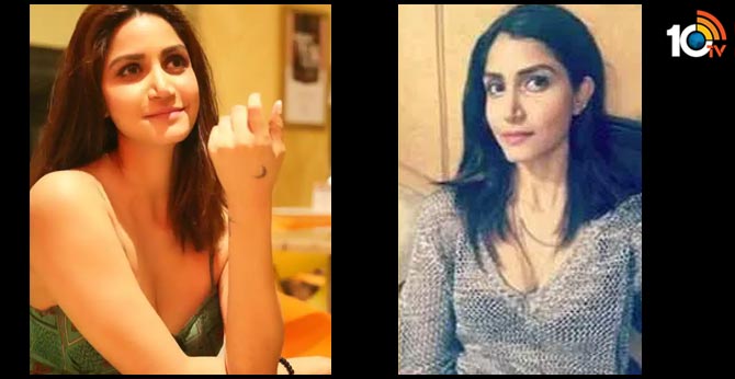 బాలీవుడ్ నటి కన్నుమూత బాలీవుడ్ నటి కన్నుమూత