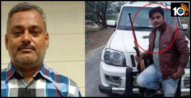 పోలీసుల రివెంజ్, గ్యాంగ్స్టర్ వికాస్ దూబే రైట్ హ్యాండ్ హతం పోలీసుల రివెంజ్, గ్యాంగ్స్టర్ వికాస్ దూబే రైట్ హ్యాండ్ హతం