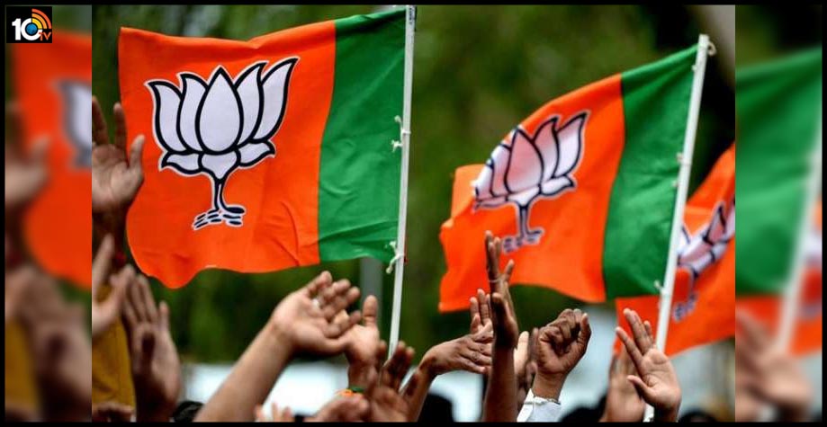 హైదరాబాద్లో బీజేపీ పాగా.. గ్రేటర్ పీఠాన్ని చేజిక్కించుకోనేందుకేనా? హైదరాబాద్లో బీజేపీ పాగా.. గ్రేటర్ పీఠాన్ని చేజిక్కించుకోనేందుకేనా?