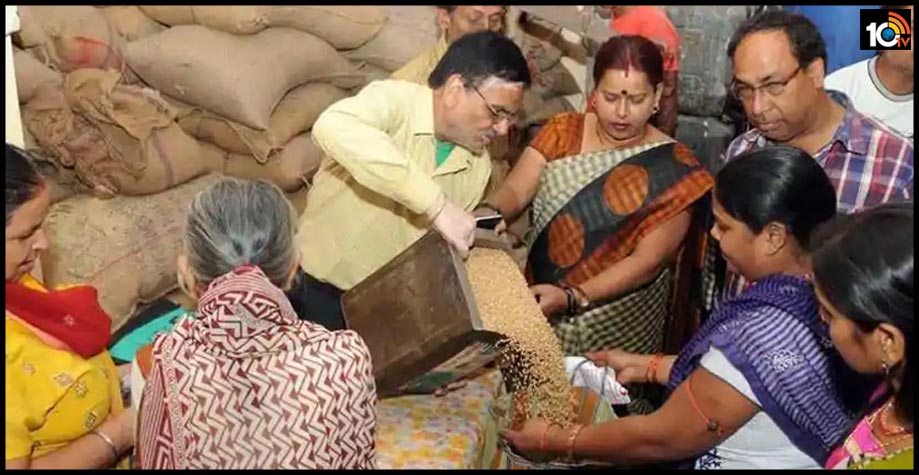 ఢిల్లీ ప్రభుత్వం కీలక నిర్ణయం.. ఇంటికే రేషన్.. ఢిల్లీ ప్రభుత్వం కీలక నిర్ణయం.. ఇంటికే రేషన్..