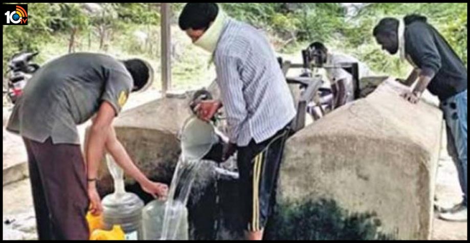 ఆ బావి నీళ్లు తాగితే కరోనా పోతుందట ఆ బావి నీళ్లు తాగితే కరోనా పోతుందట