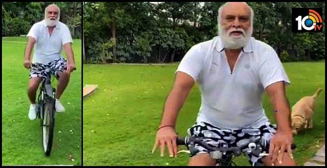 కరోన వేళ..రాఘవేంద్ర రావు సైకిల్ రైడింగ్ కరోన వేళ..రాఘవేంద్ర రావు సైకిల్ రైడింగ్
