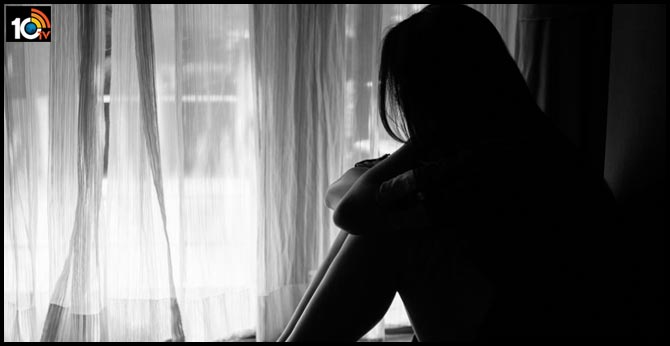 thanjavur-young-women-commits-suicide-at-nellore