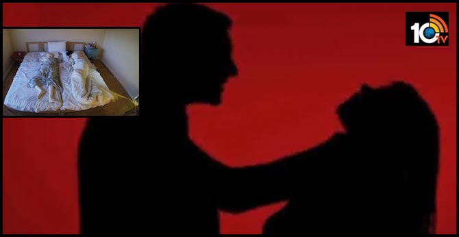 భార్యను చంపి, శవంతో రెండు రోజులు నిద్రించిన కిరాతకుడు భార్యను చంపి, శవంతో రెండు రోజులు నిద్రించిన కిరాతకుడు