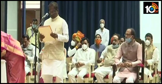 మధ్యప్రదేశ్‌లో కొత్త మంత్రి వర్గం.. సింధియా శిబిరంలో 10మందికి చోటు