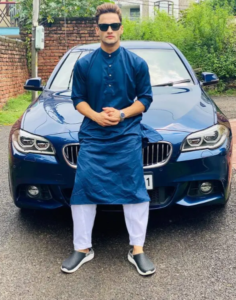 Celebrity social media photos: Suhana Khan, Asim Riaz, Hina Khan and others