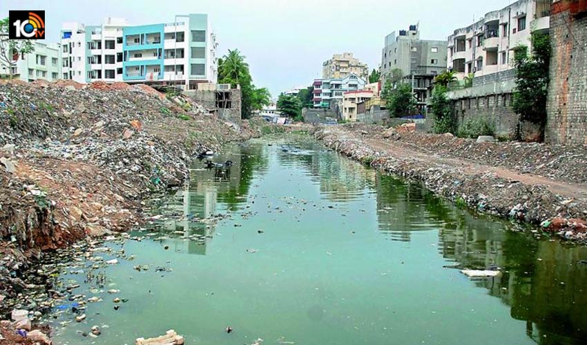 హైదరాబాద్ మురుగు నీటిలోనూ కరోనా వైరస్, అయినా భయపడాల్సిన పని లేదు, ఆ నీటితో ఇతరులకు వ్యాపించదు హైదరాబాద్ మురుగు నీటిలోనూ కరోనా వైరస్, అయినా భయపడాల్సిన పని లేదు, ఆ నీటితో ఇతరులకు వ్యాపించదు