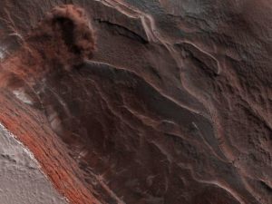 NASA Release Gorgeous Images To Mark Mars Reconnaissance Orbiter’s 15th Anniversary