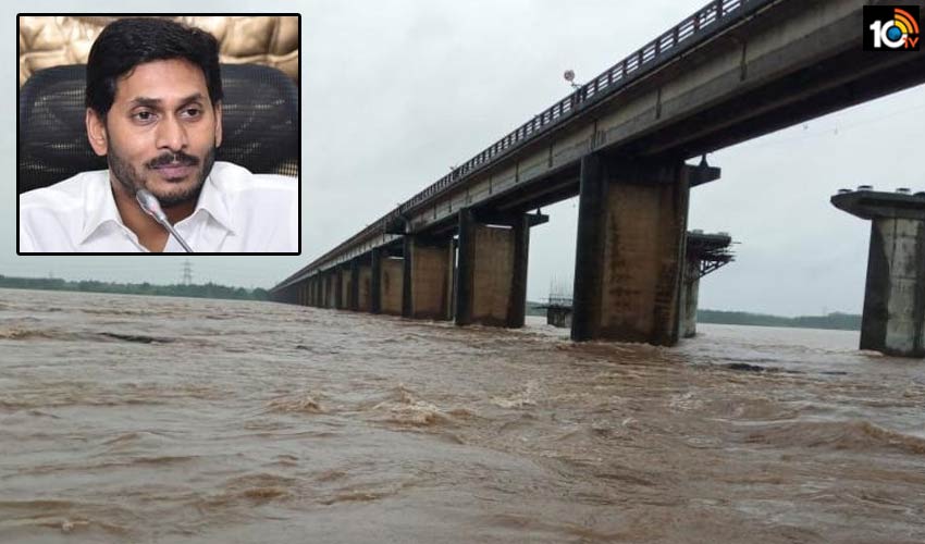 cm-jagan-review-on-godavari-floods1
