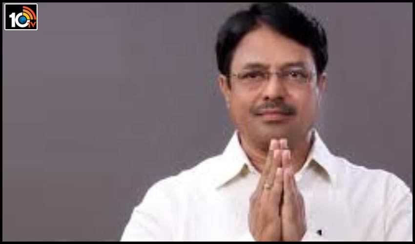 దిలీప్ కుమార్ సడన్ ఎంట్రీకి రీజన్ ఏంటి.. ఎమ్మెల్సీగా గెలుస్తారా.. ? దిలీప్ కుమార్ సడన్ ఎంట్రీకి రీజన్ ఏంటి.. ఎమ్మెల్సీగా గెలుస్తారా.. ?