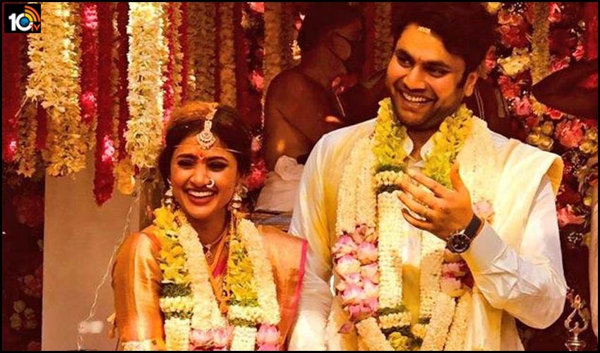 దర్శకుడు మనోజ్ను పెళ్లాడిన షాలిని.. దర్శకుడు మనోజ్ను పెళ్లాడిన షాలిని..