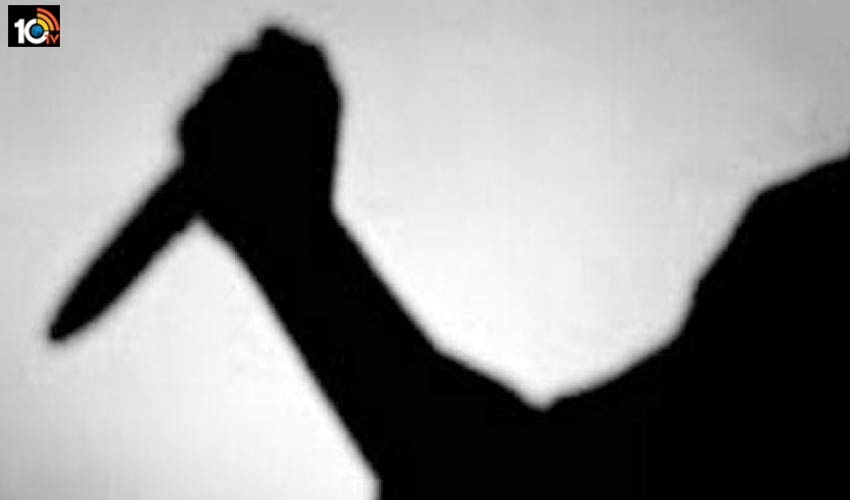 ప్రియుడిని హత్య చేసిన ప్రియురాలు …ముగ్గురు అరెస్ట్ ప్రియుడిని హత్య చేసిన ప్రియురాలు …ముగ్గురు అరెస్ట్