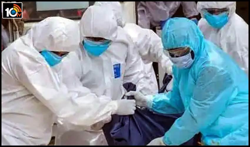 కరోనా కరాళ నృత్యం: ఏడు రోజులుగా భారత్లో వెయ్యికి పైగా మరణాలు కరోనా కరాళ నృత్యం: ఏడు రోజులుగా భారత్లో వెయ్యికి పైగా మరణాలు