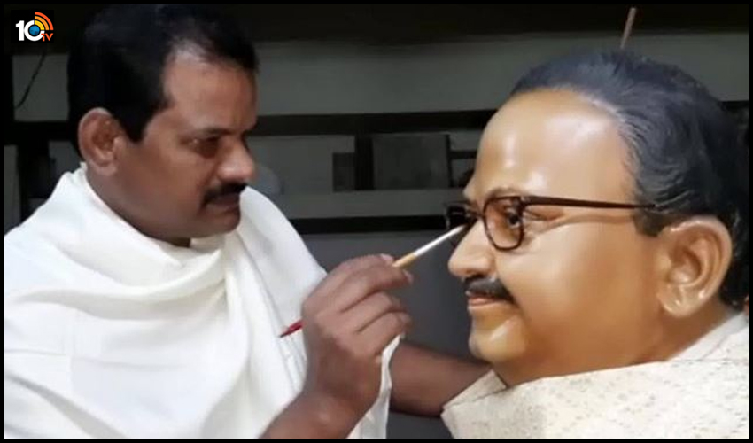 చనిపోయే ముందే విగ్రహం చేయించుకున్న ఎస్పీ బాలు చనిపోయే ముందే విగ్రహం చేయించుకున్న ఎస్పీ బాలు