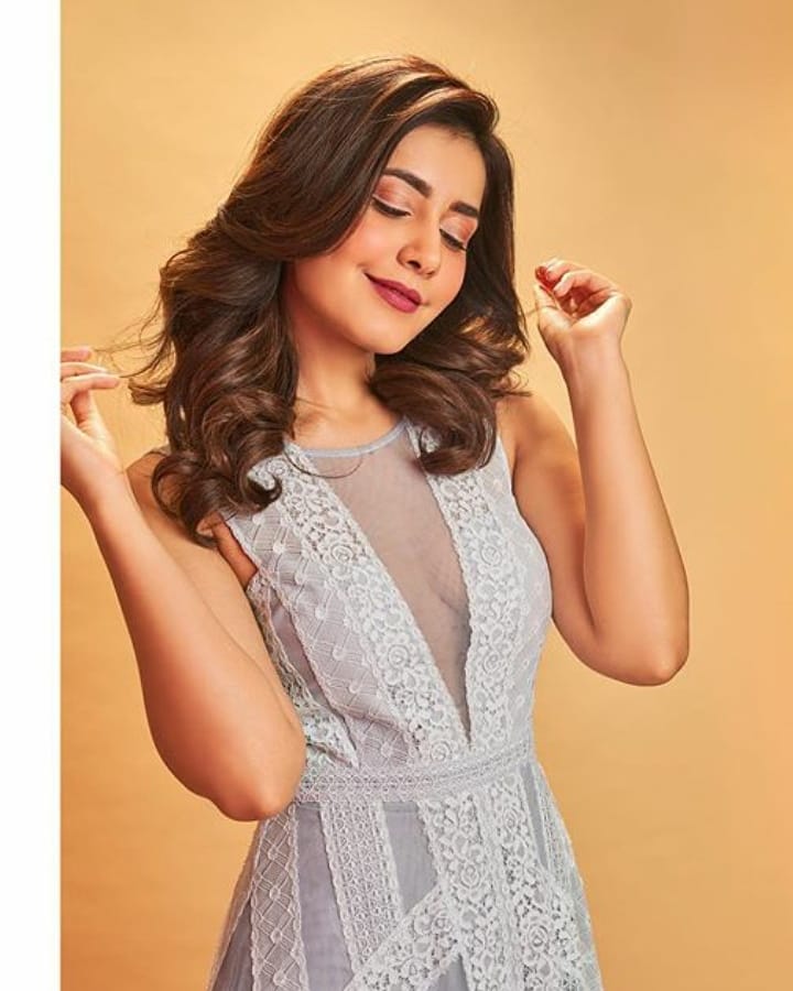 Raashi Khanna 