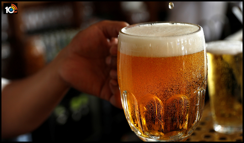 Beer తాగిన వృద్ధుడికి రూ. 4.74 లక్షల జరిమానా Beer తాగిన వృద్ధుడికి రూ. 4.74 లక్షల జరిమానా