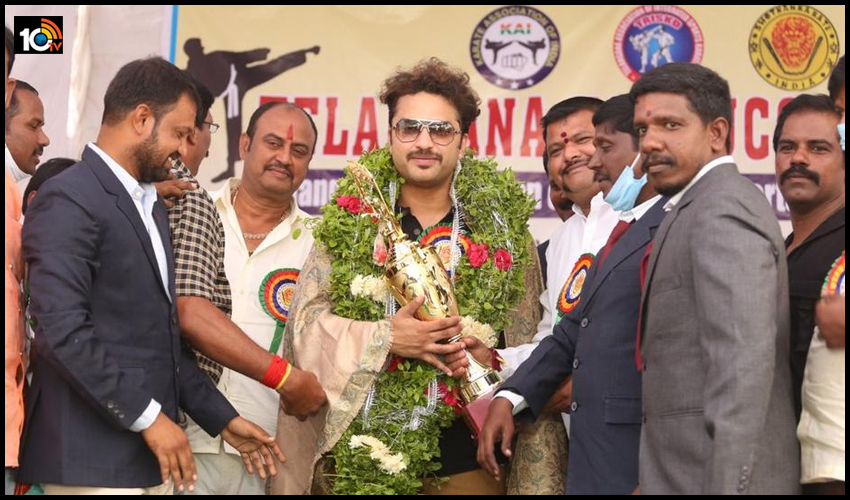 కరాటేకు పూర్వ వైభవం తీసుకు రావడానికి సపోర్ట్గా ఉంటా.. కరాటేకు పూర్వ వైభవం తీసుకు రావడానికి సపోర్ట్గా ఉంటా..