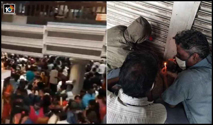 కరోనా భయమే లేదు : బట్టల షాపులకు ఎగబడ్డ జనాలు..సీజ్ చేసిన అధికారులు కరోనా భయమే లేదు : బట్టల షాపులకు ఎగబడ్డ జనాలు..సీజ్ చేసిన అధికారులు