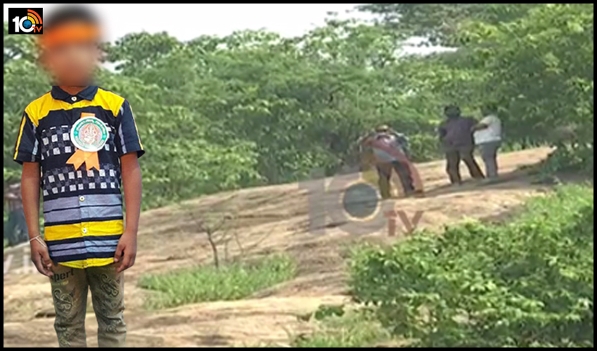 దానవయ్య గుట్టలో దీక్షిత్ రెడ్డి మృతదేహం దానవయ్య గుట్టలో దీక్షిత్ రెడ్డి మృతదేహం