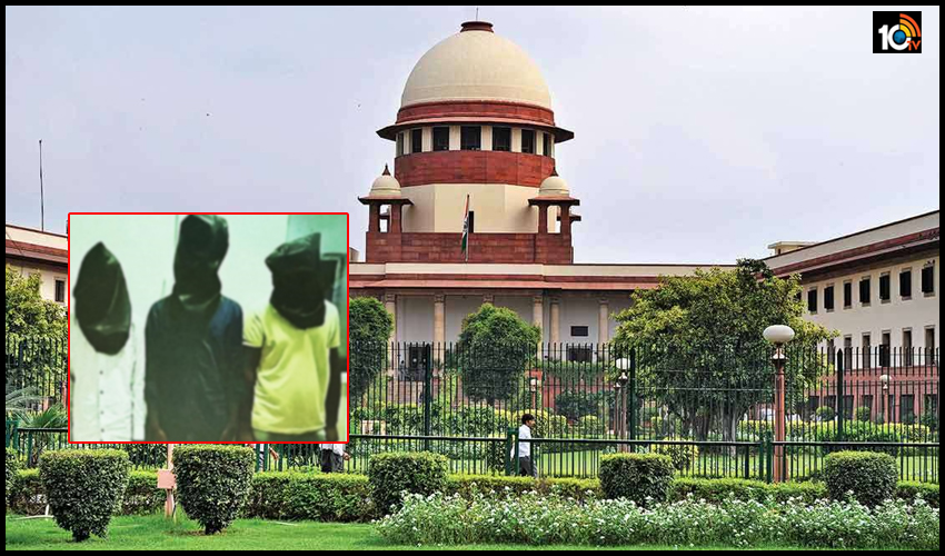 Supreme Court: అత్యాచార బాధితురాలు ఫిర్యాదుపై విచారణ లేకుండా చార్జిషీటు ఫైల్ చేయొద్దు Supreme Court: అత్యాచార బాధితురాలు ఫిర్యాదుపై విచారణ లేకుండా చార్జిషీటు ఫైల్ చేయొద్దు